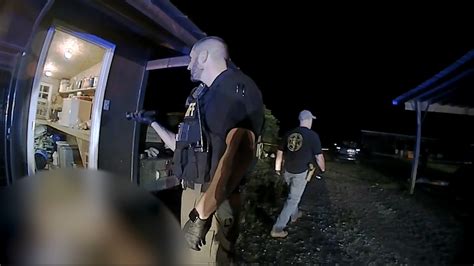 leaked murdaugh crime scene photos|GRAPHIC: Bodycam footage shows crime scene。